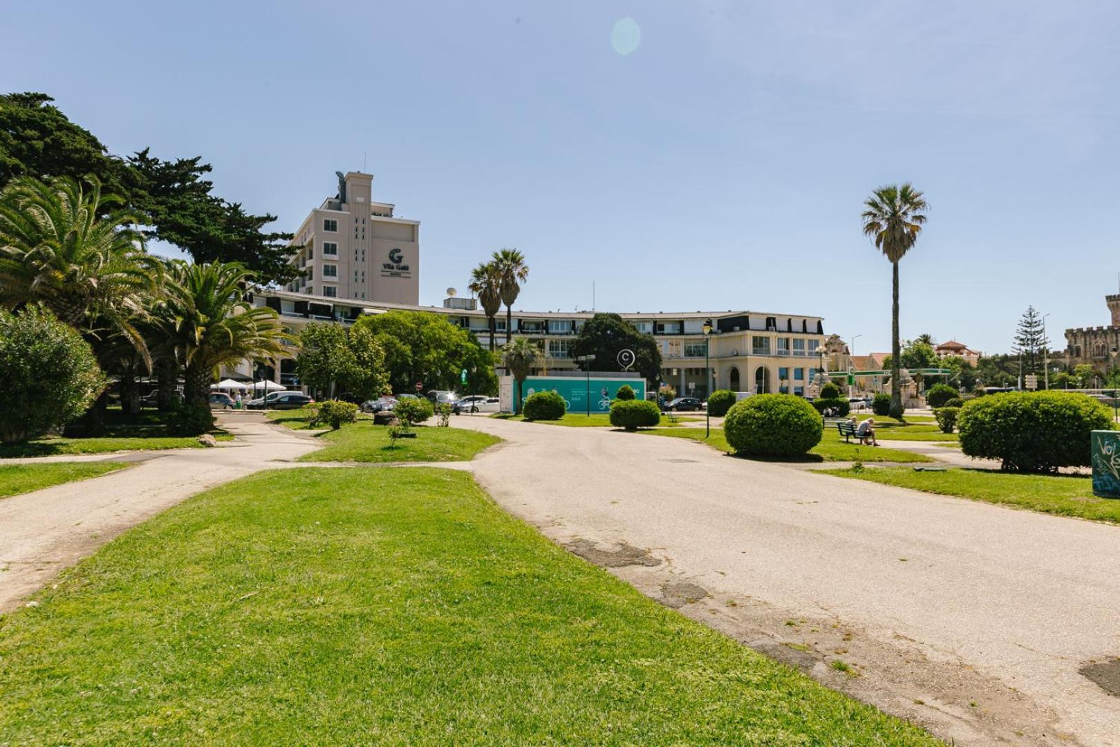 Rent4Rest Estoril Beachfront Apartments Esterno foto